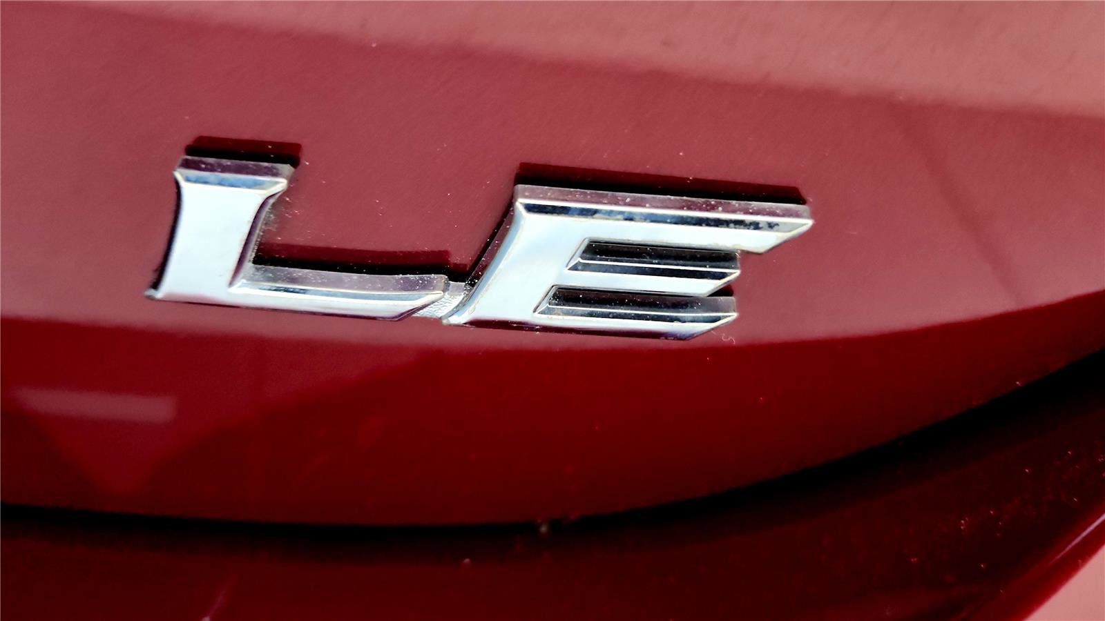 Used 2019 Toyota Camry LE w/ Carpet Mat Package image 14