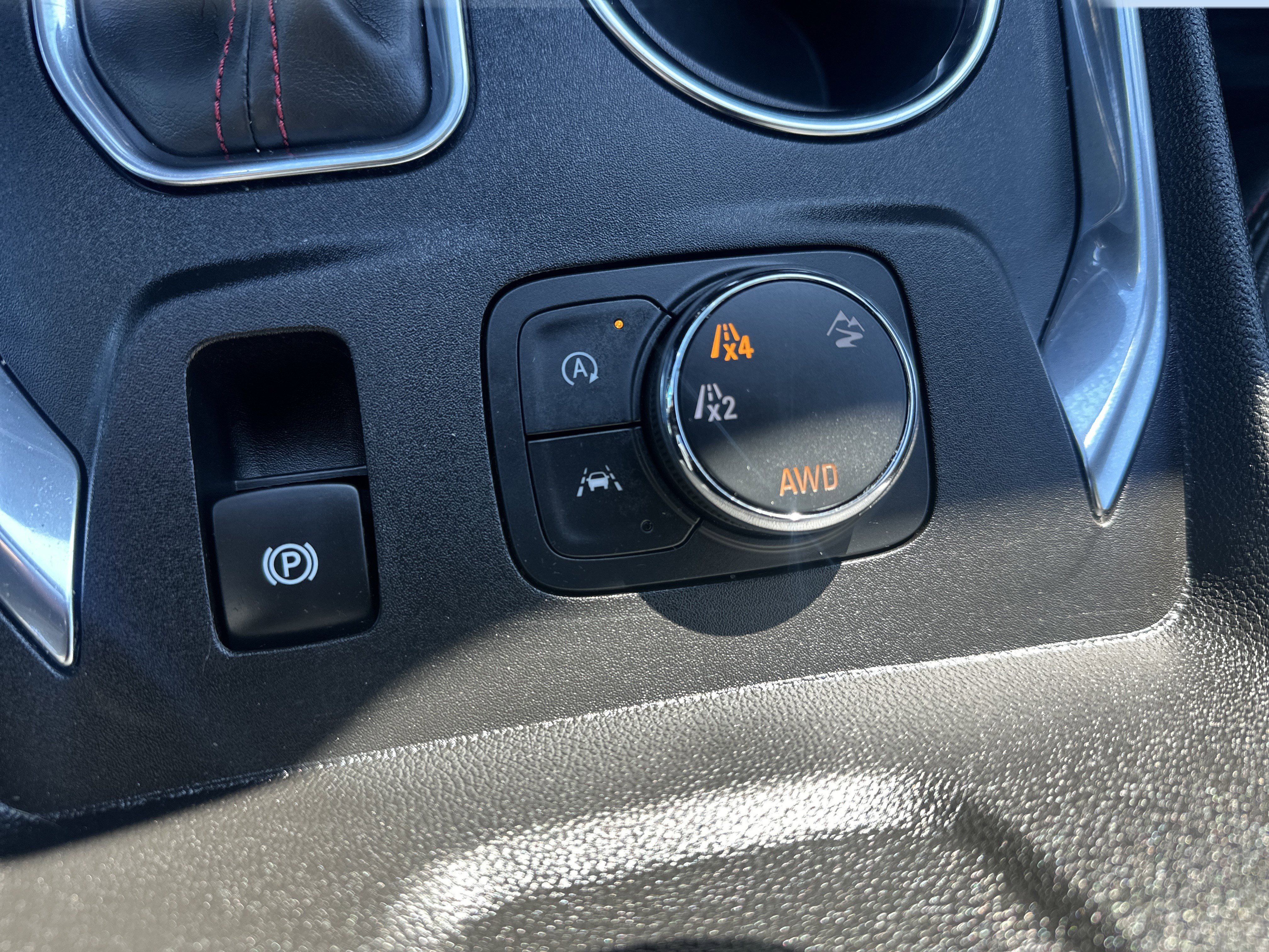 Certified 2024 Chevrolet Traverse RS image 15