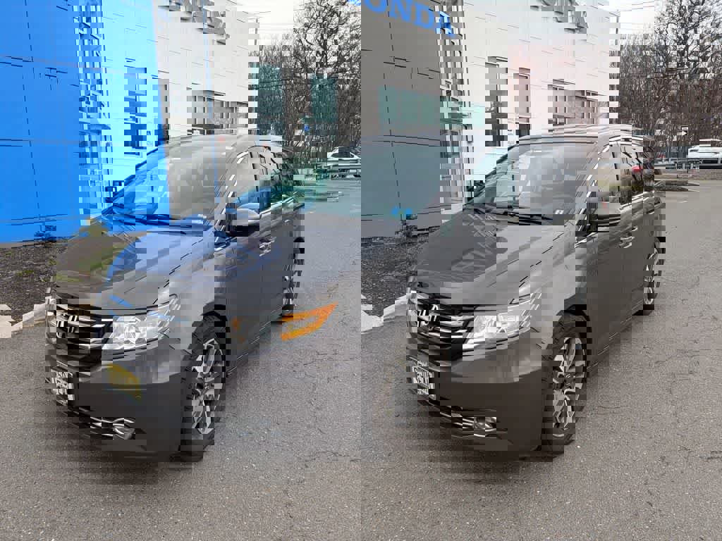 Used 2014 Honda Odyssey Touring image 1
