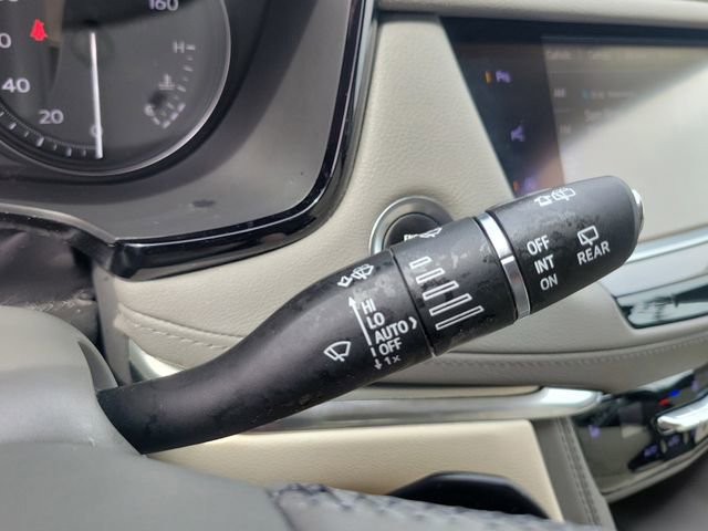 Used 2020 Cadillac XT5 Premium Luxury AWD/4WD image 17