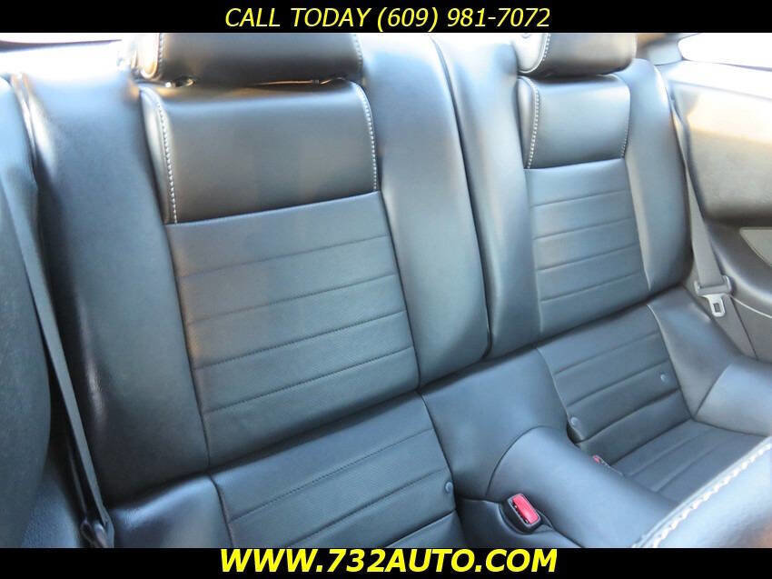 Used 2013 Ford Mustang Premium RWD image 21