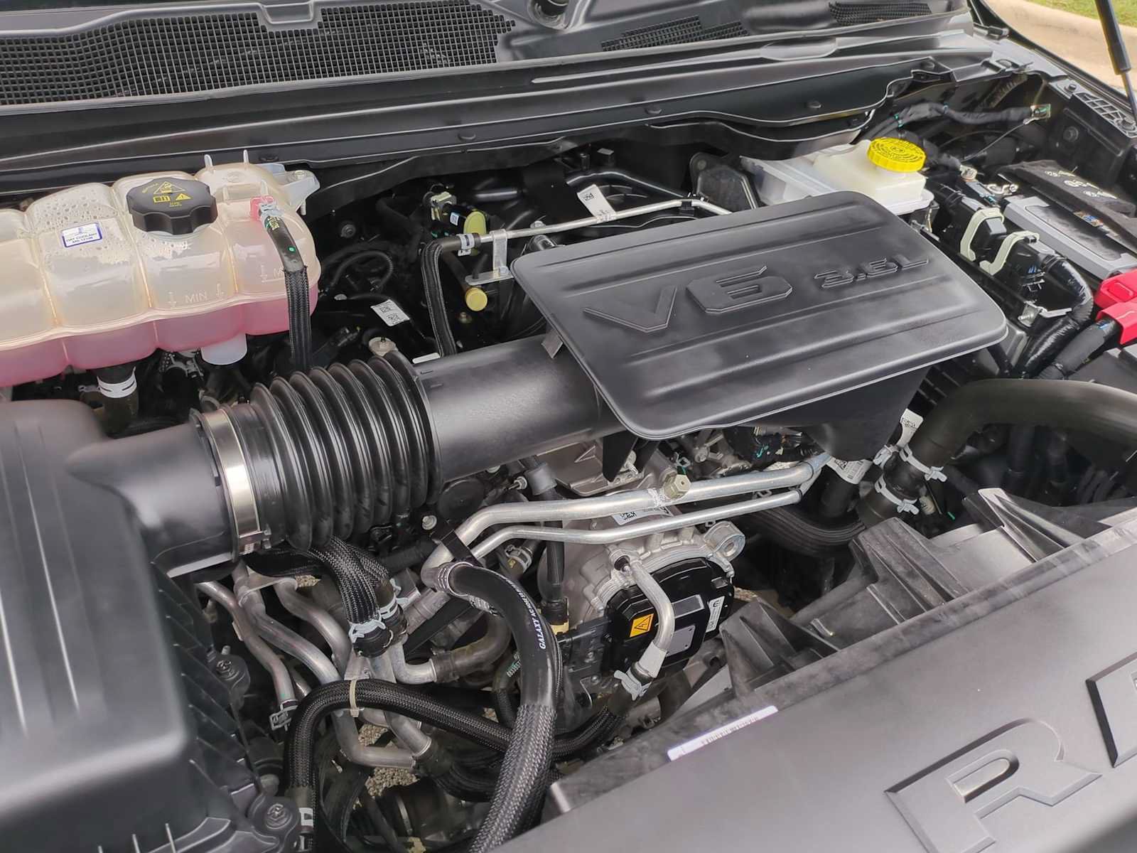 Used 2025 RAM 1500 Tradesman w/ Night Edition RWD image 29