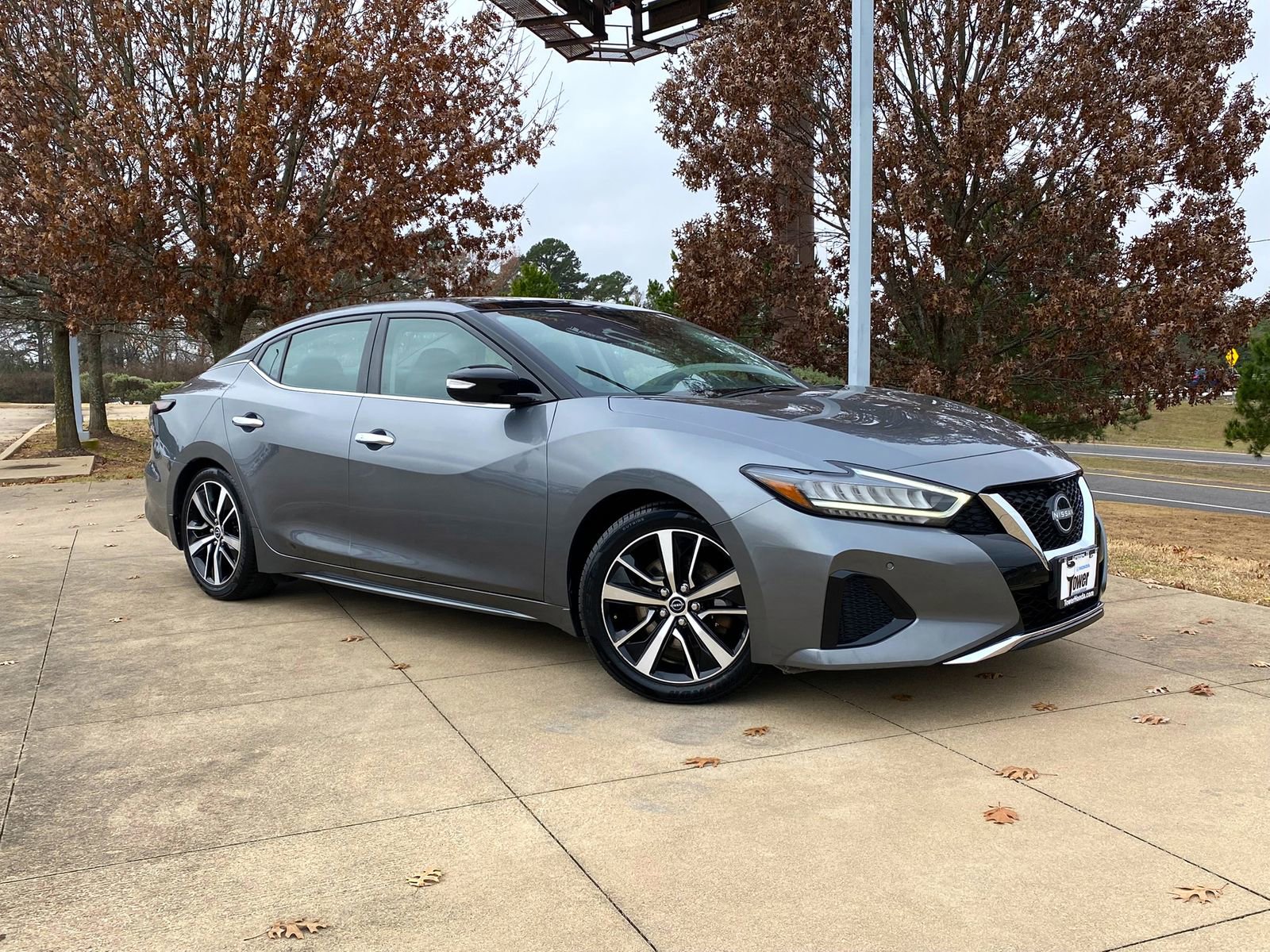 Used 2023 Nissan Maxima SL image 1