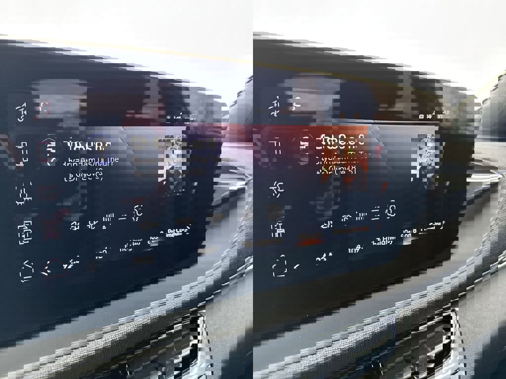 Certified 2024 Buick Envista Sport Touring w/ Convenience I Package FWD image 8