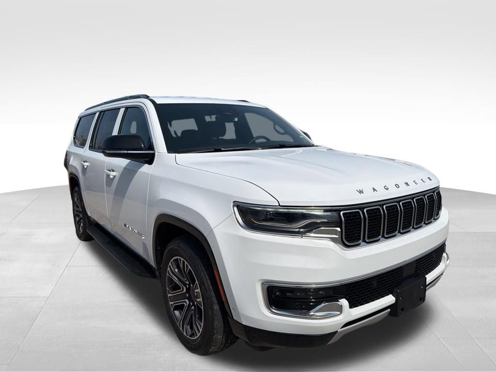 Used 2024 Jeep Wagoneer L Series II w/ Flexible Seating Group image 8