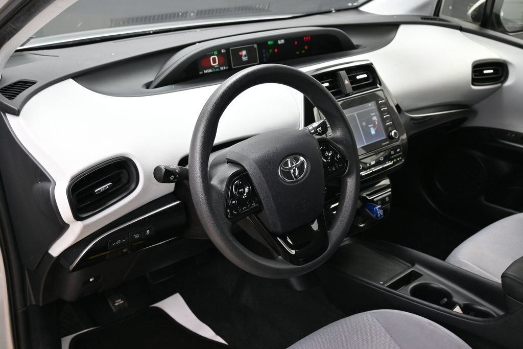 Used 2022 Toyota Prius LE FWD image 17