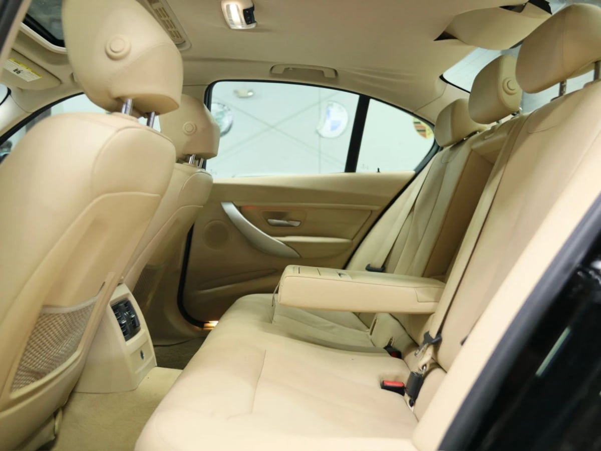 Used 2012 BMW 328i Sedan RWD image 25