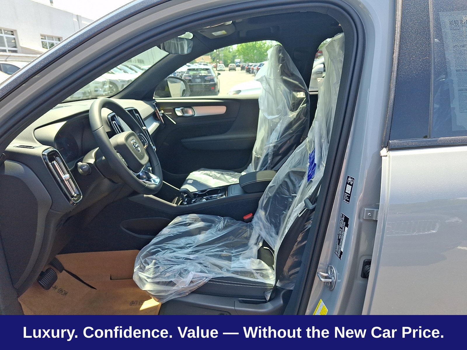 New 2026 Volvo XC40 B5 Ultra w/ Protection Package Premier AWD/4WD image 10