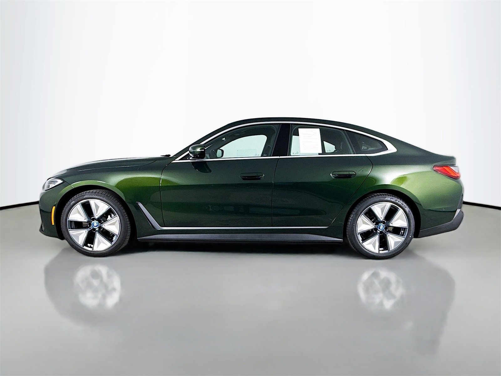 Certified 2024 BMW i4 eDrive35 w/ Convenience Package image 4