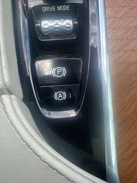Used 2020 Volvo XC90 T6 Inscription w/ Protection Package Premier AWD/4WD image 16