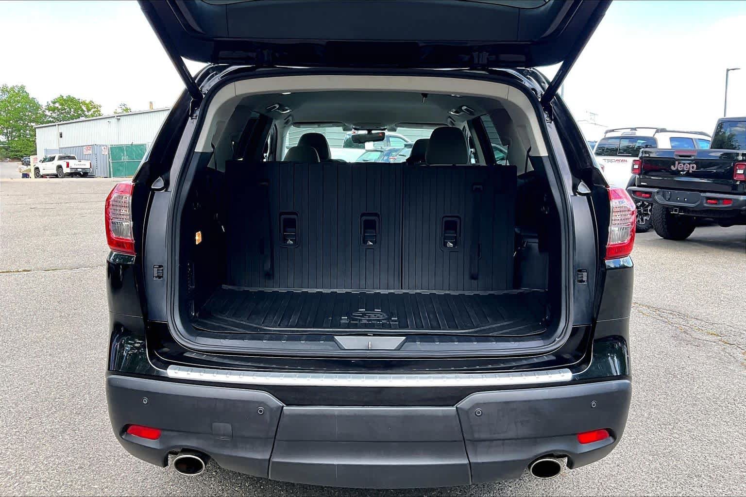 Used 2019 Subaru Ascent Premium AWD/4WD image 30
