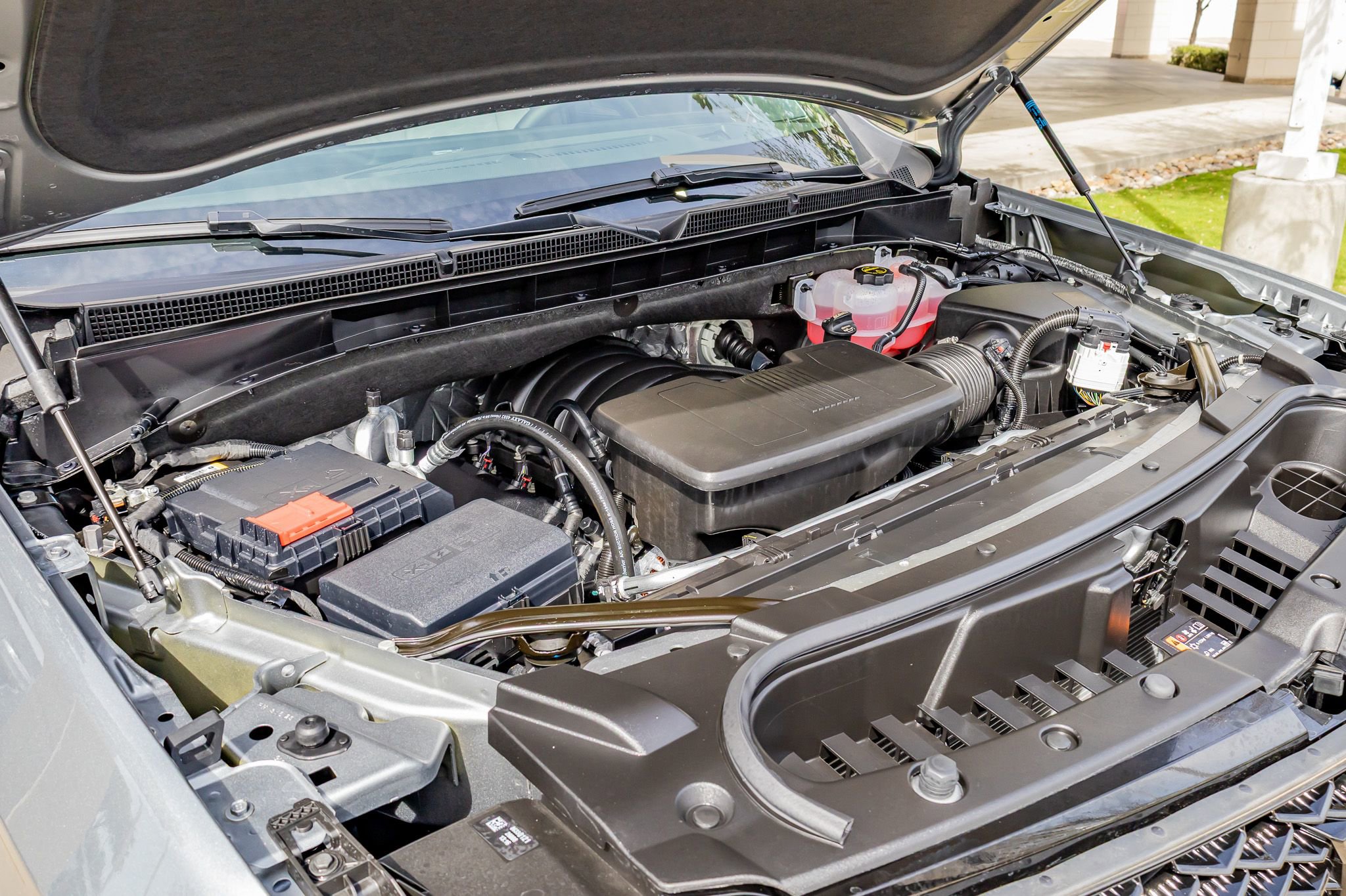 Used 2026 Cadillac Escalade Platinum Sport w/ LPO, ONYX Package image 44