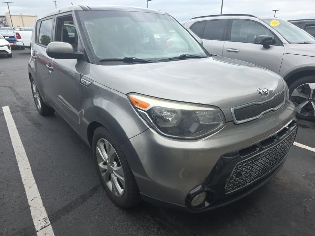 Used 2016 Kia Soul + w/ Primo Package FWD image 2