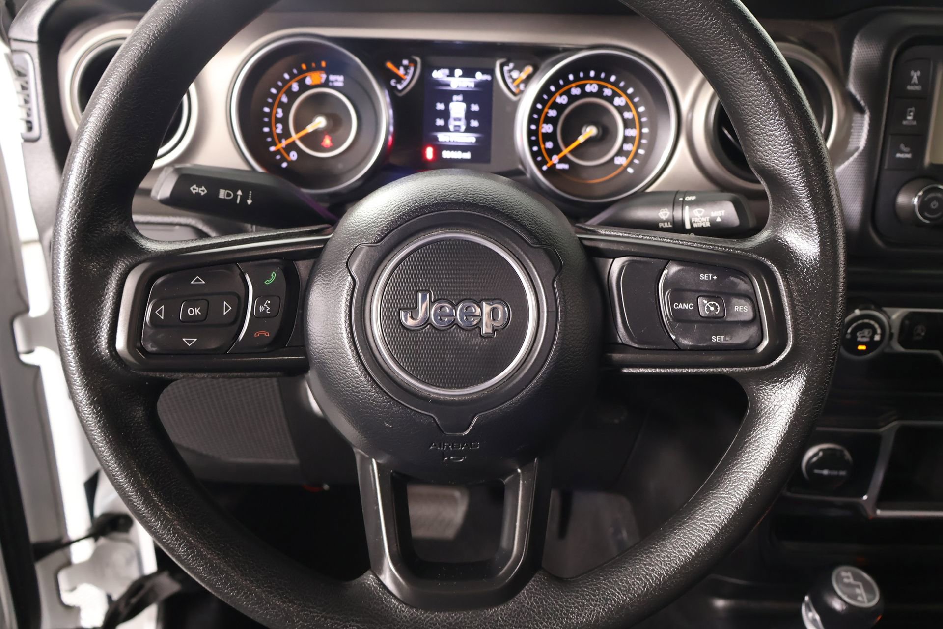 Used 2021 Jeep Wrangler Unlimited Sport AWD/4WD image 3