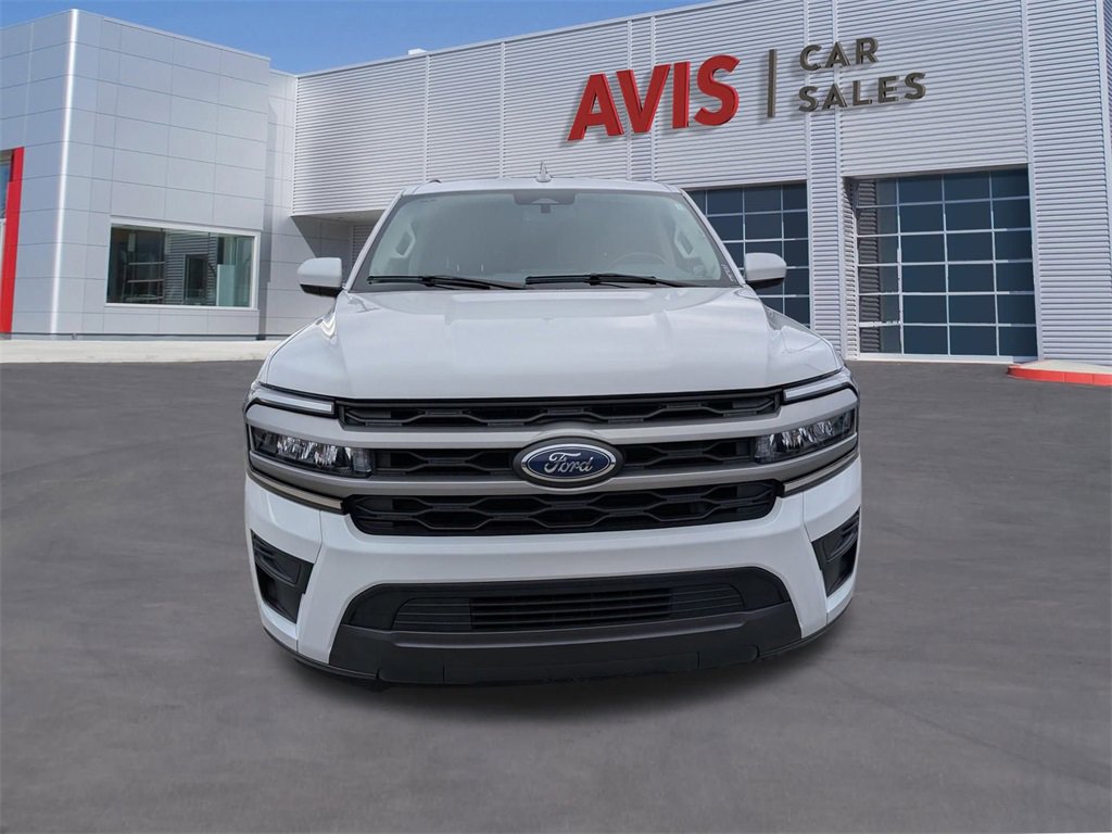 Used 2024 Ford Expedition XLT image 2