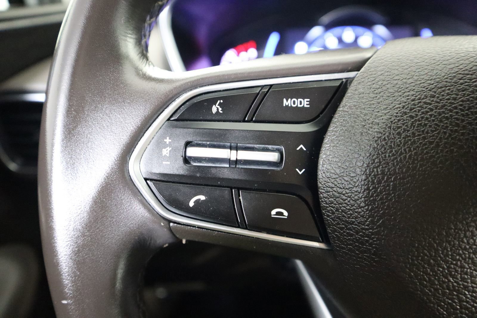 Used 2019 Hyundai Santa Fe Limited image 36