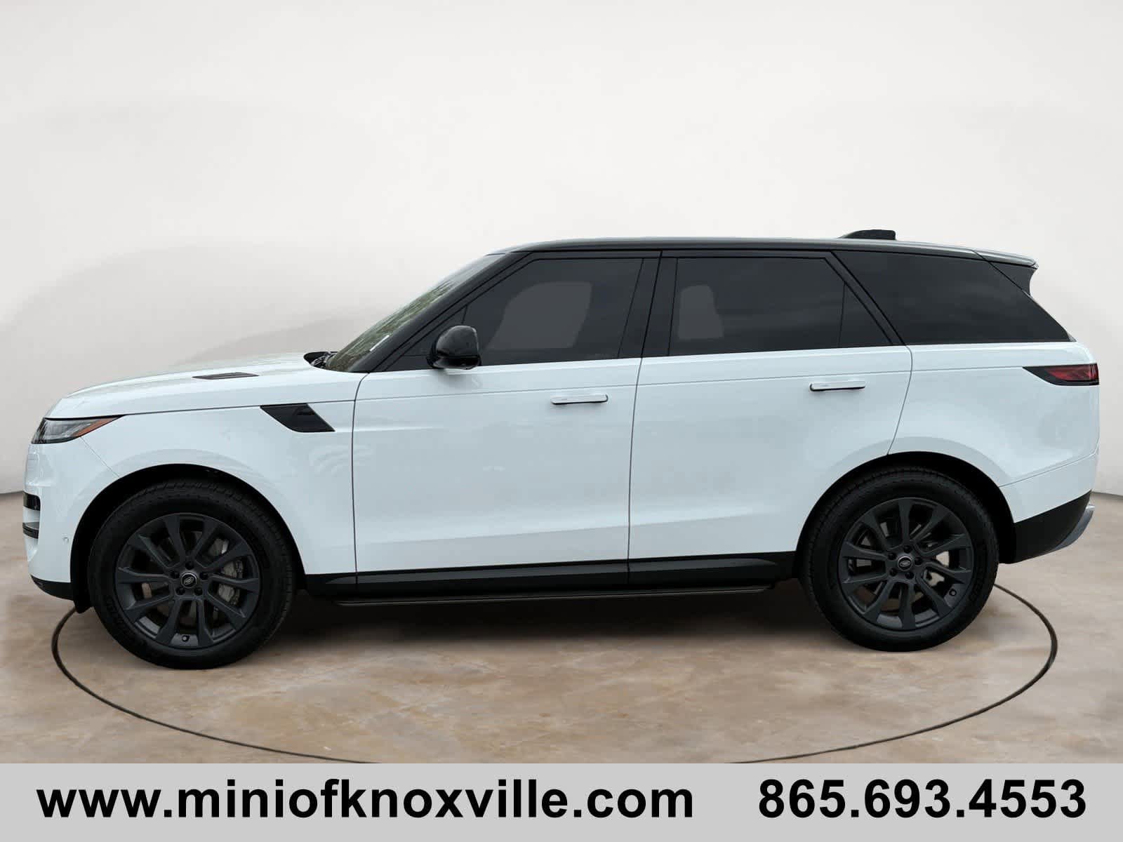 Used 2024 Land Rover Range Rover Sport SE AWD/4WD image 6