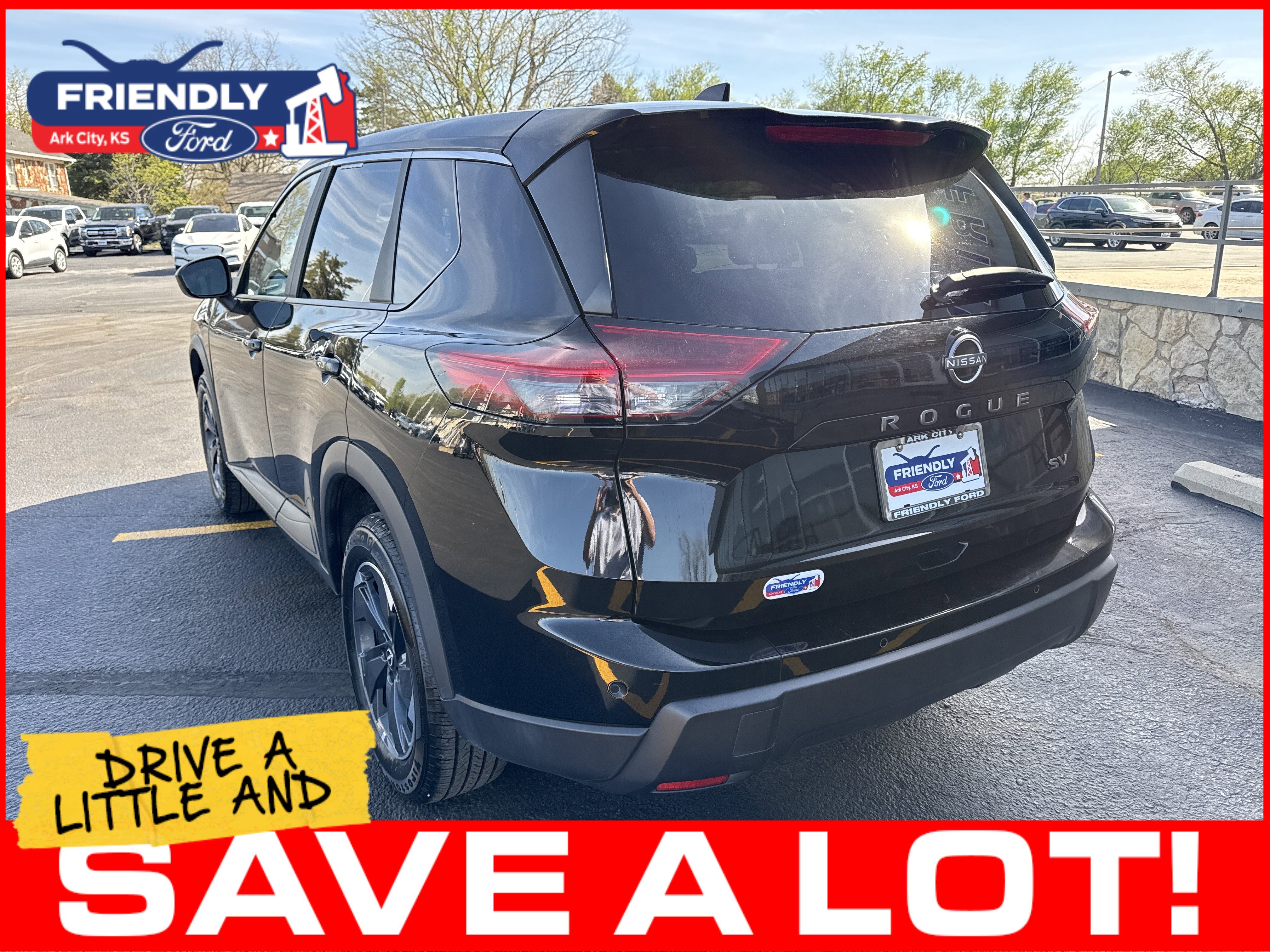 Used 2024 Nissan Rogue SV FWD image 6