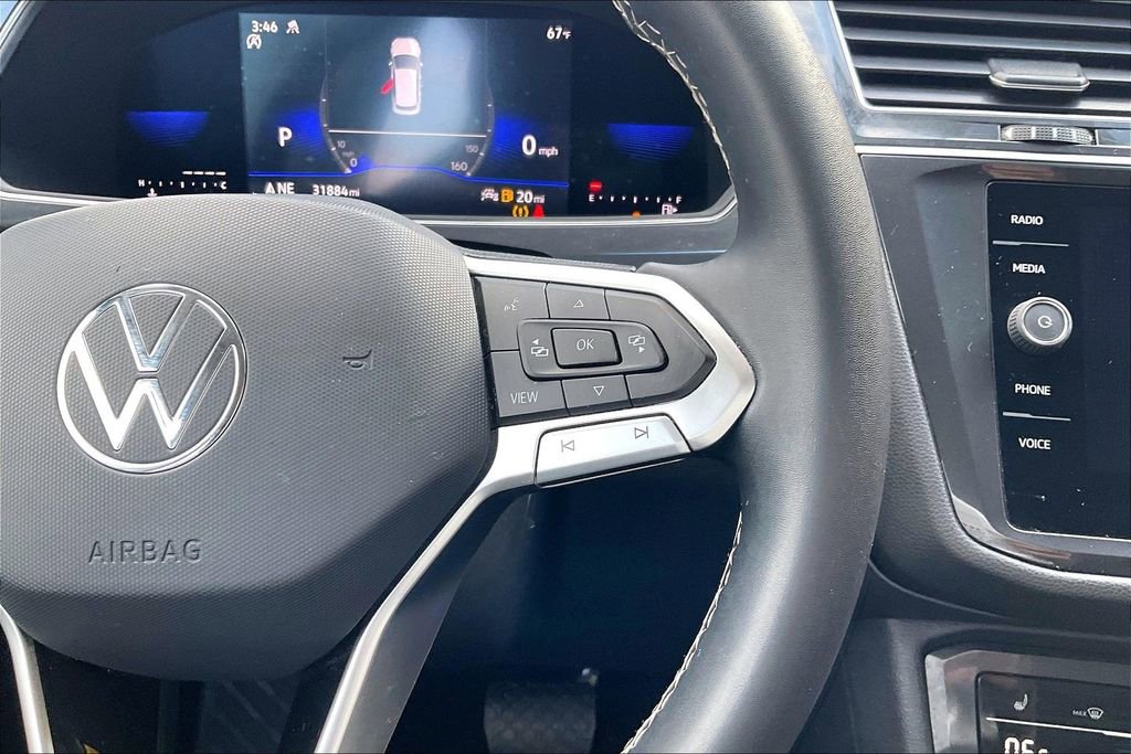 Used 2022 Volkswagen Tiguan SE image 18