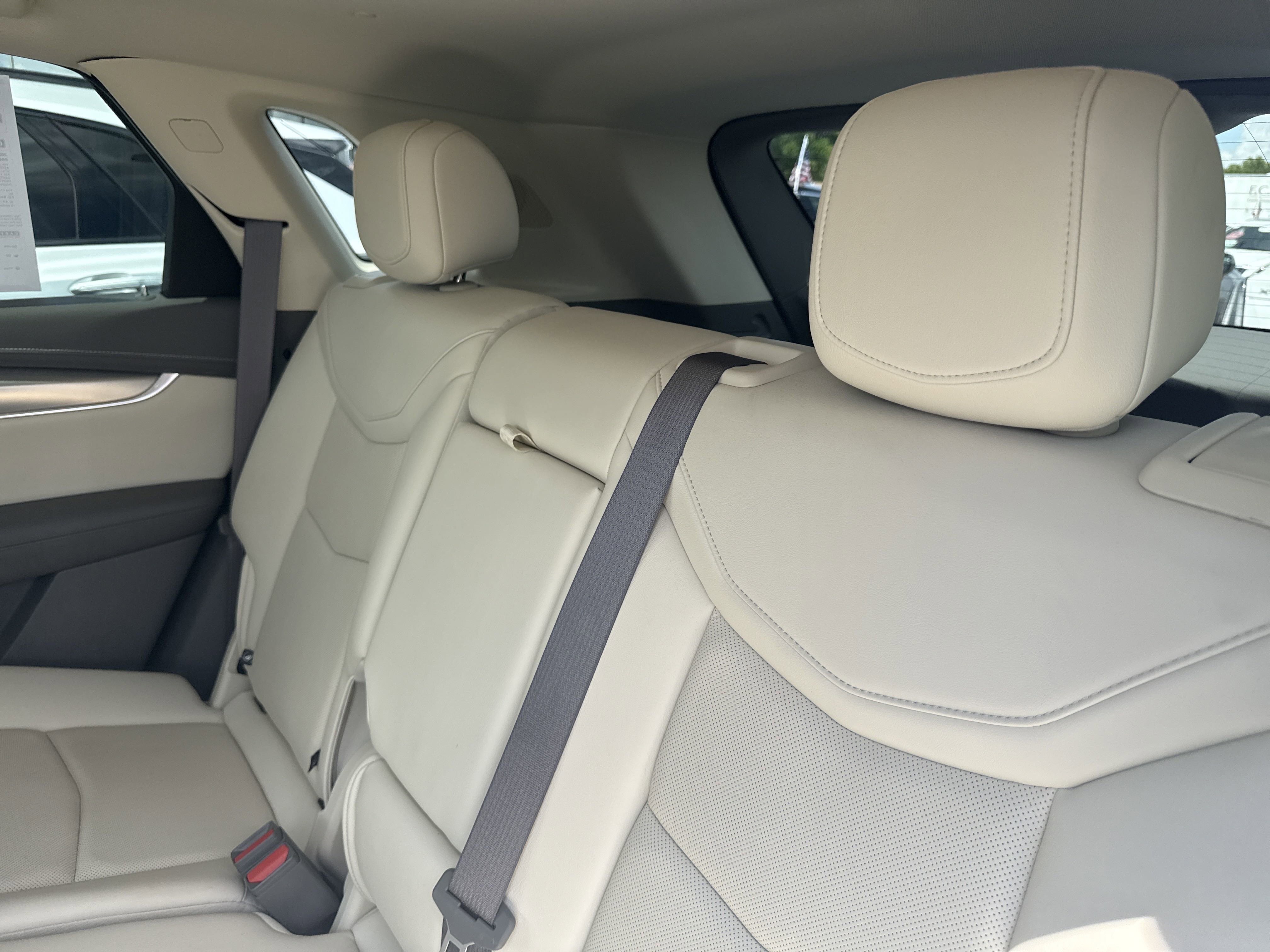 Used 2021 Cadillac XT5 Premium Luxury w/ LPO, Premium Carpet Package image 26