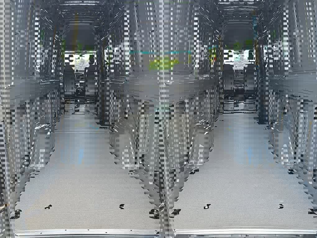 New 2025 Mercedes-Benz Sprinter 2500 image 9