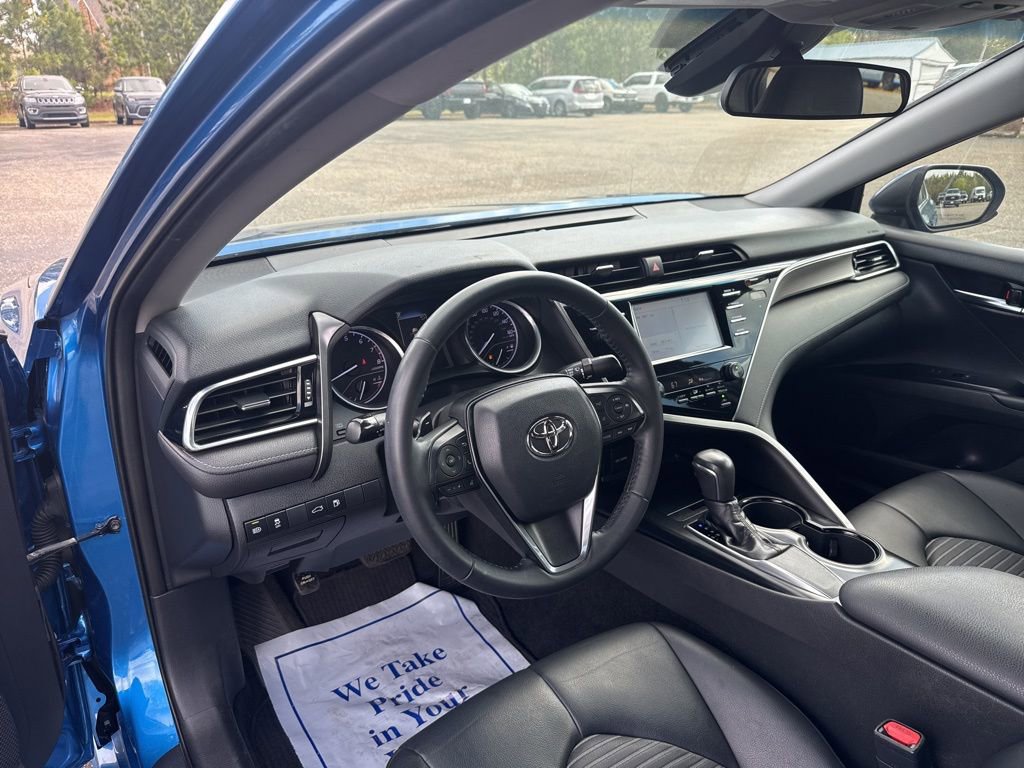 Used 2018 Toyota Camry SE image 6