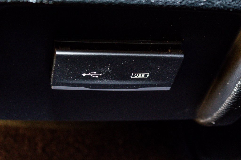 Used 2019 Jeep Cherokee Latitude Plus image 16