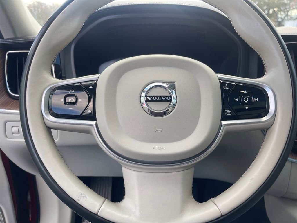 Used 2019 Volvo XC60 T5 Inscription AWD/4WD image 12