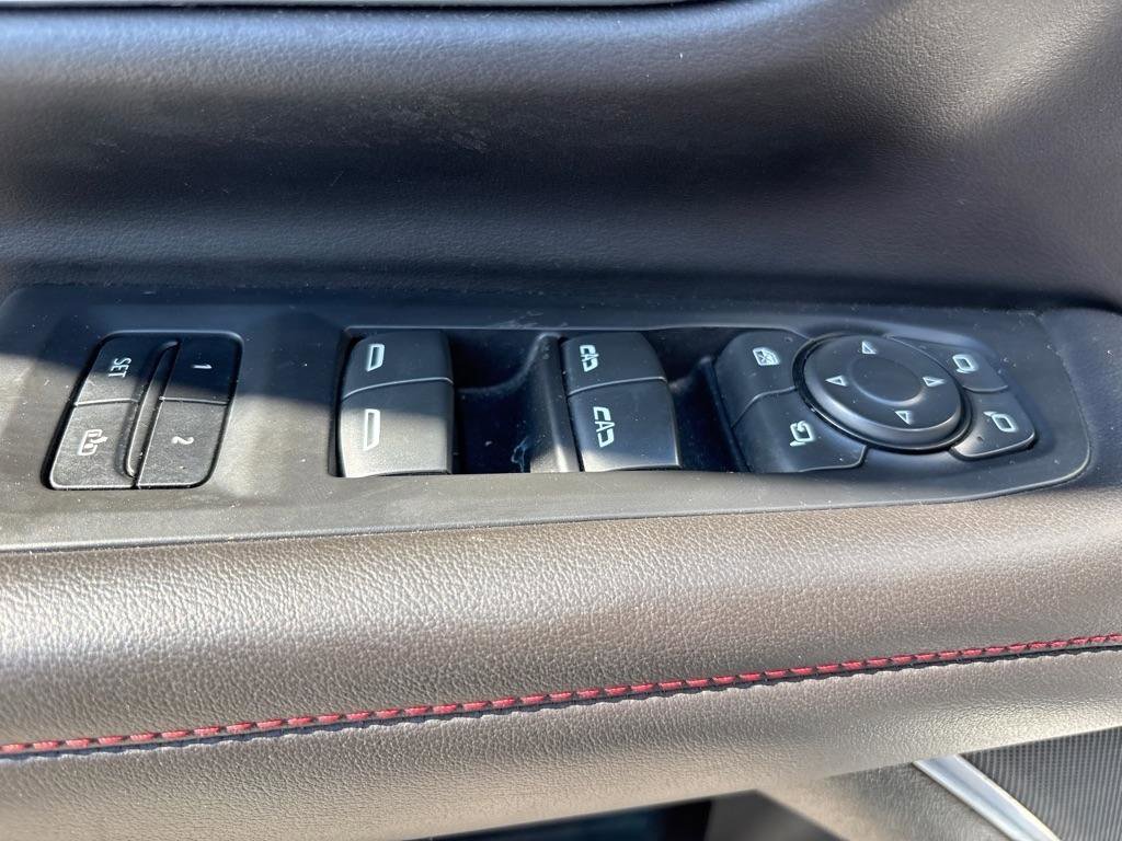 Used 2021 Chevrolet Tahoe RST w/ Luxury Package image 20