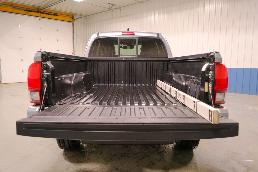 Used 2022 Toyota Tacoma SR5 image 21