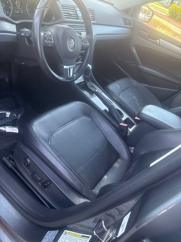 Used 2014 Volkswagen Passat 2.5 SE FWD image 18