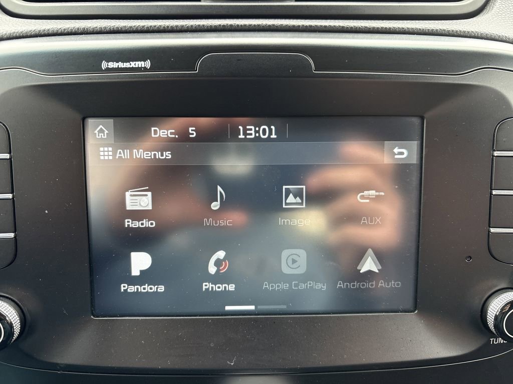 Used 2018 Kia Soul + FWD image 19