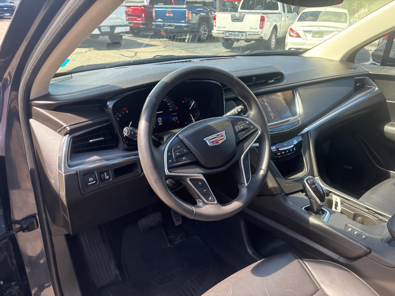 Used 2018 Cadillac XT5 Luxury w/ Driver Awareness Package image 10