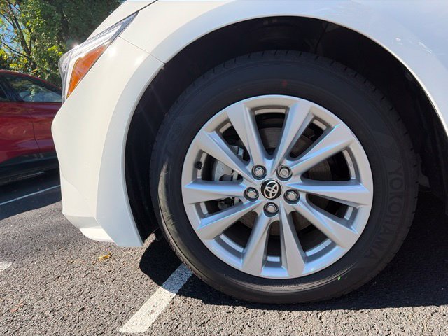 Used 2026 Toyota Corolla LE w/ LE Premium Package FWD image 12