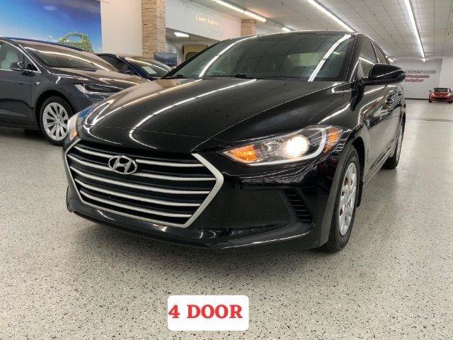 Used 2018 Hyundai Elantra SE FWD image 1