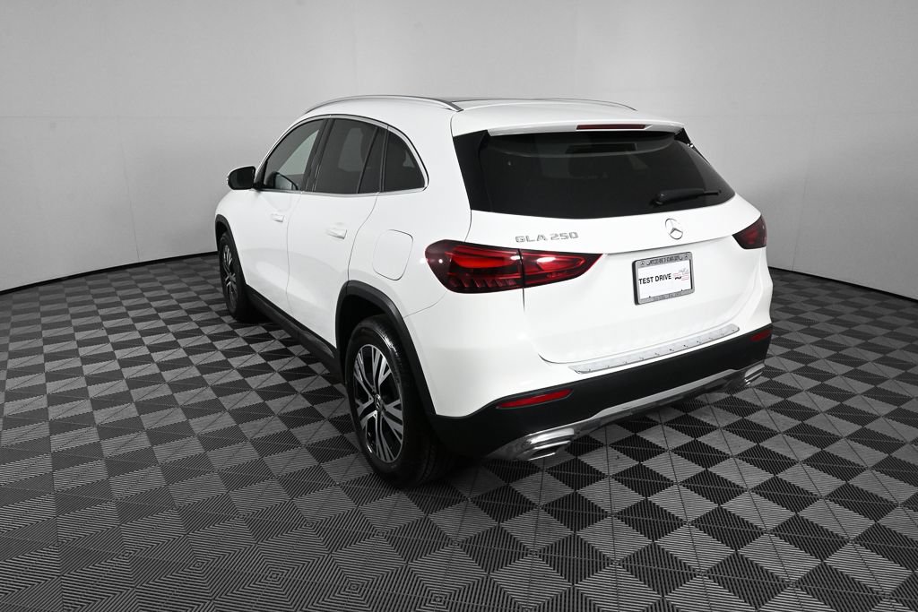 Certified 2026 Mercedes-Benz GLA 250 image 4