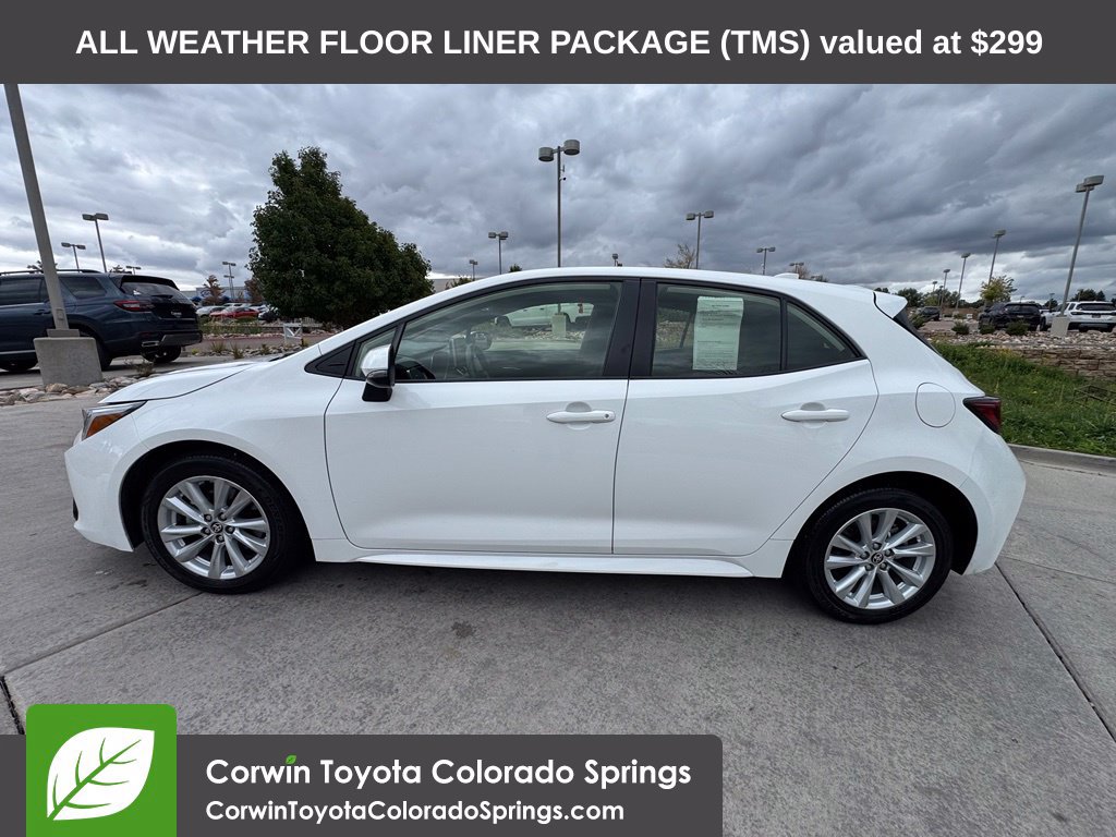 Used 2025 Toyota Corolla SE FWD image 4