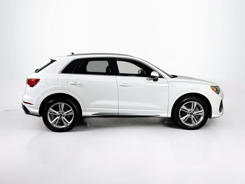 Used 2022 Audi Q3 2.0T Premium w/ Convenience Package AWD/4WD image 6