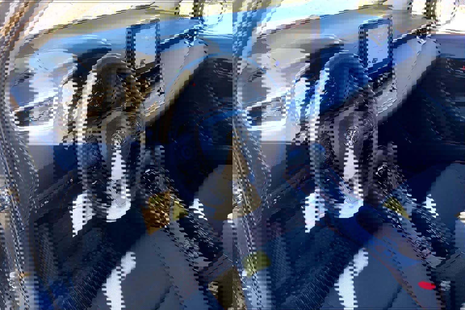 Certified 2025 Toyota Corolla LE image 16