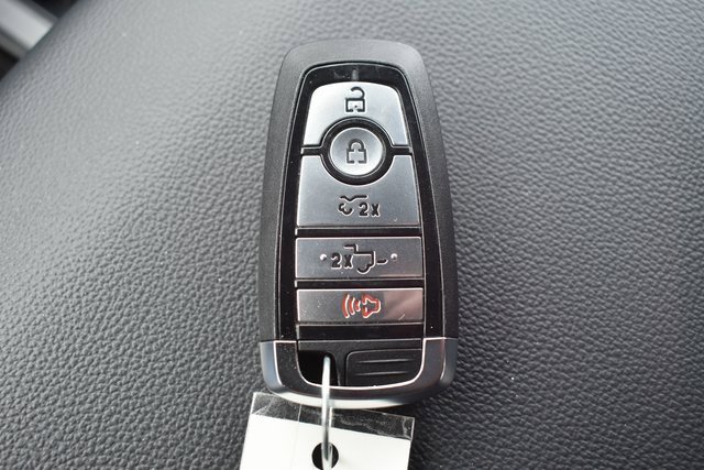 Used 2024 Ford F150 Lightning Lariat image 37