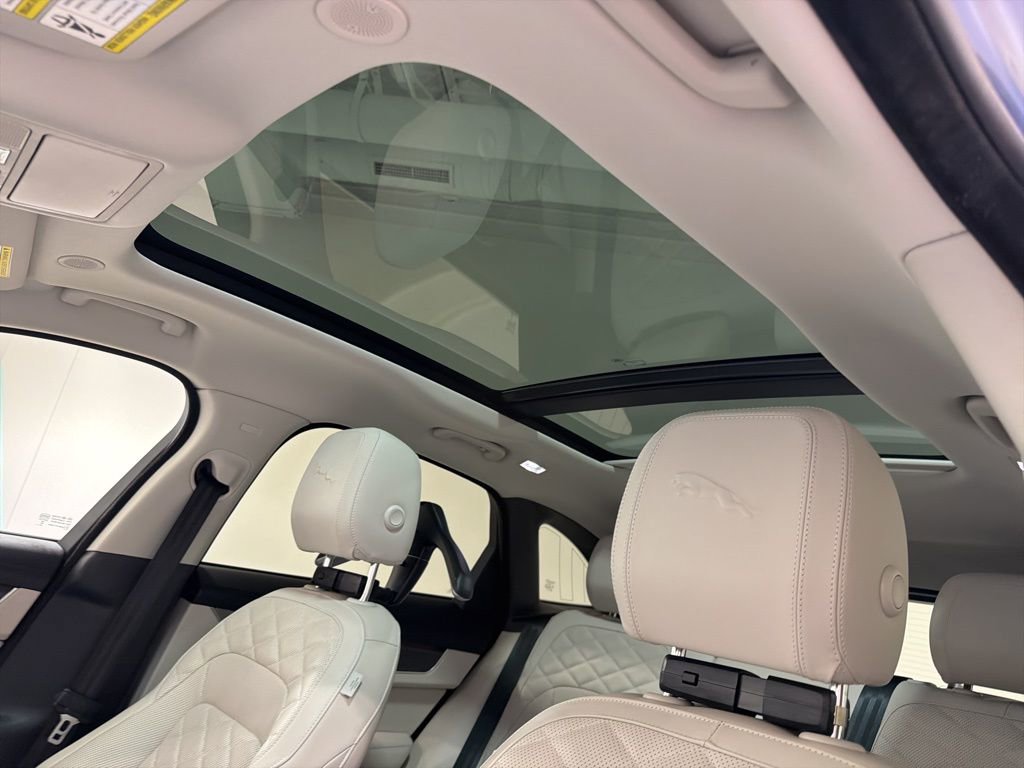 Used 2023 Jaguar F-PACE S AWD/4WD image 19