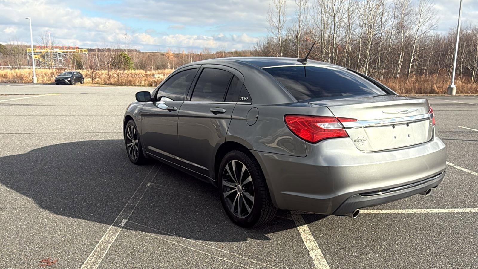 Used 2013 Chrysler 200 Limited w/ Sun/Sound Group image 11