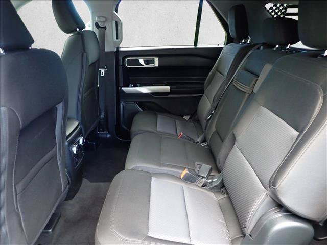 Used 2023 Ford Explorer XLT RWD image 10