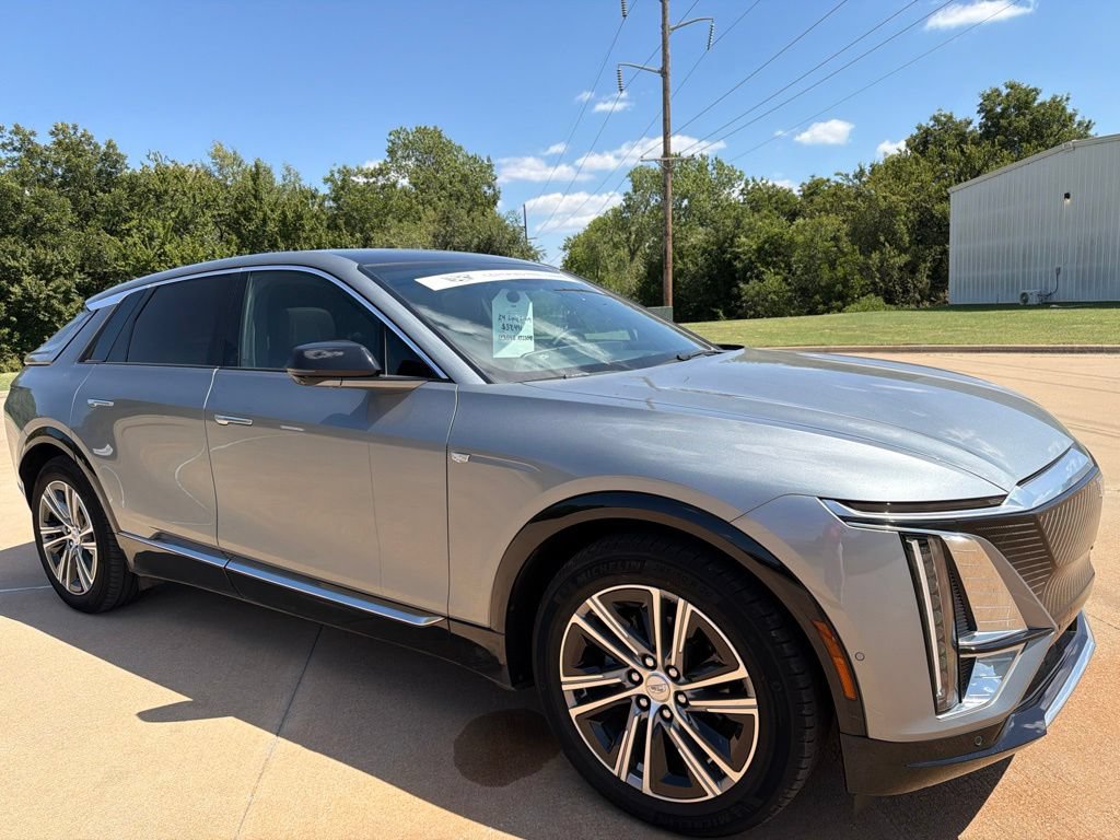 Certified 2024 Cadillac Lyriq Luxury RWD image 7