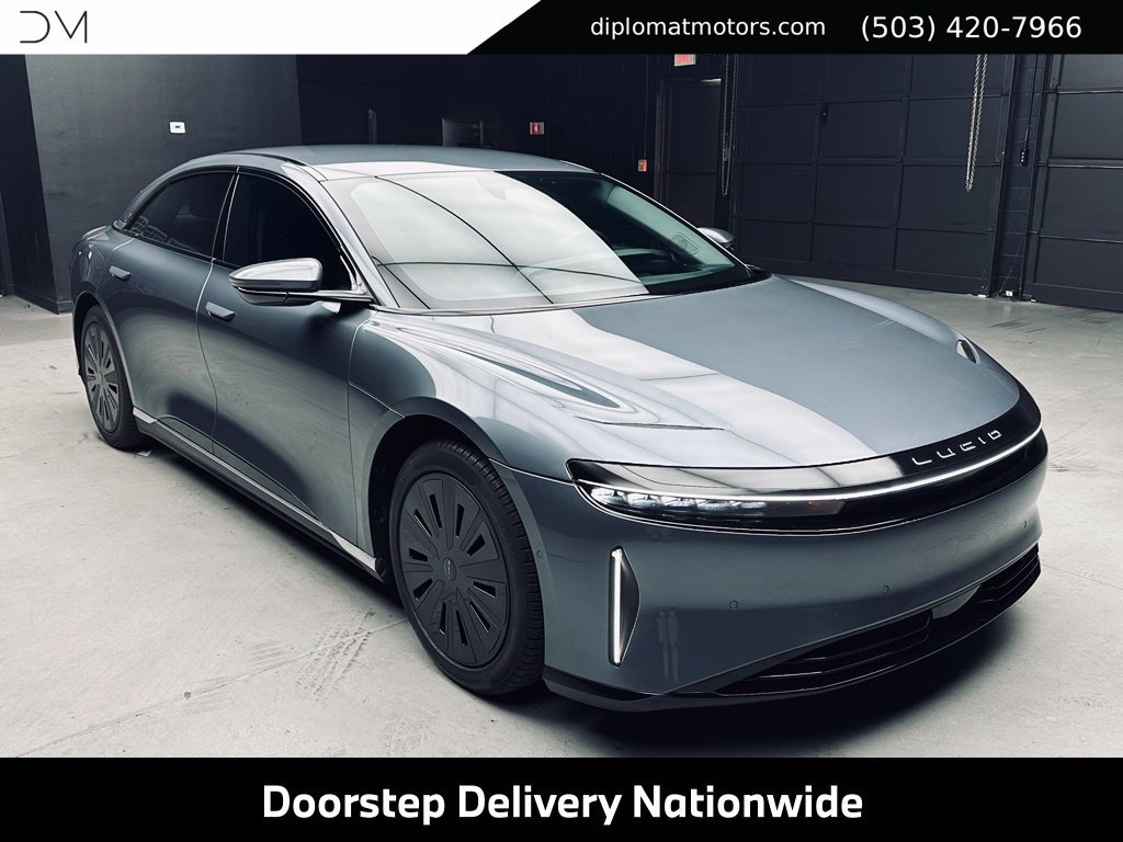 Used 2025 Lucid Air Pure RWD image 9