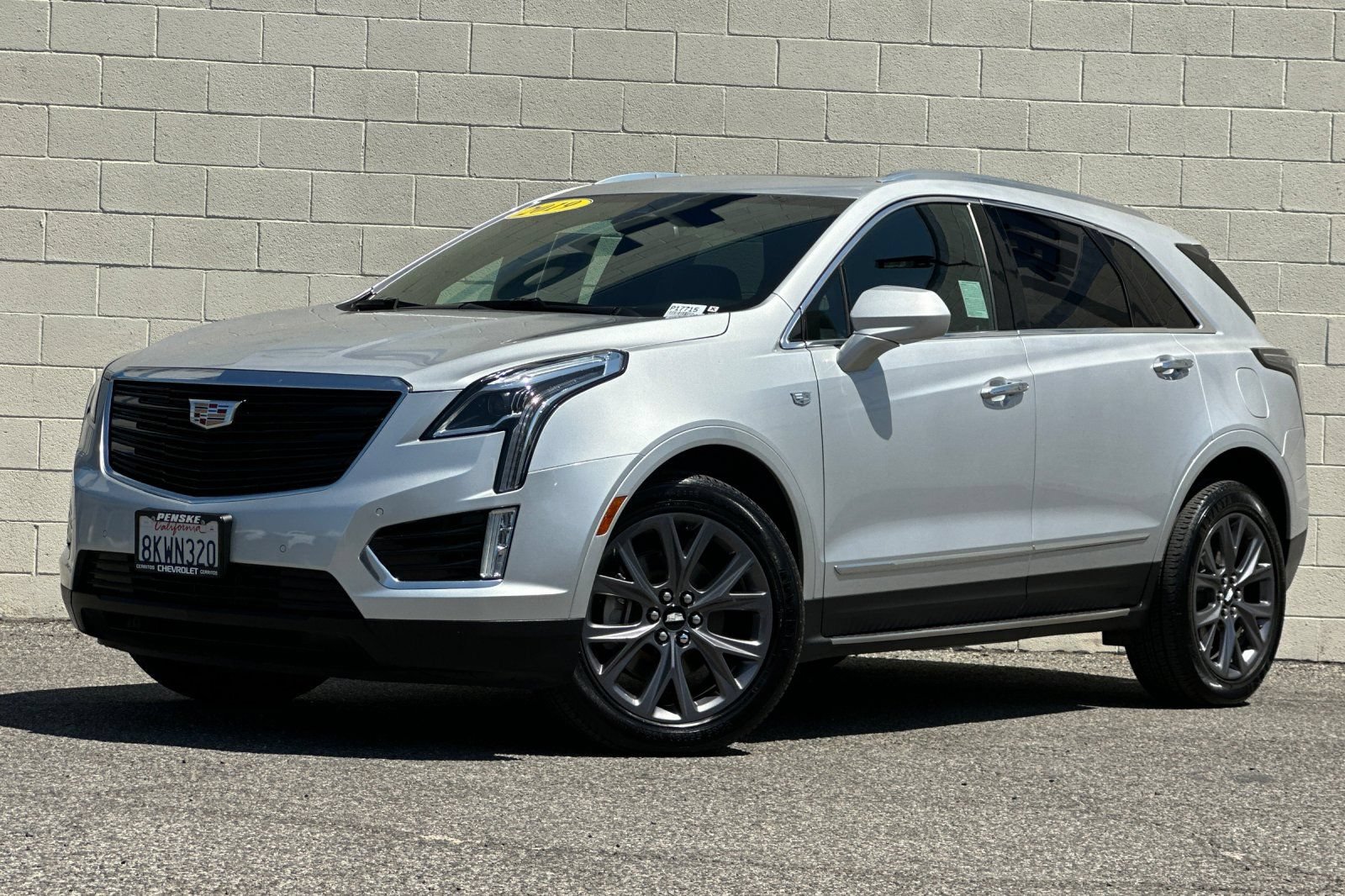 Certified 2019 Cadillac XT5 Luxury w/ Sport Package FWD image 8