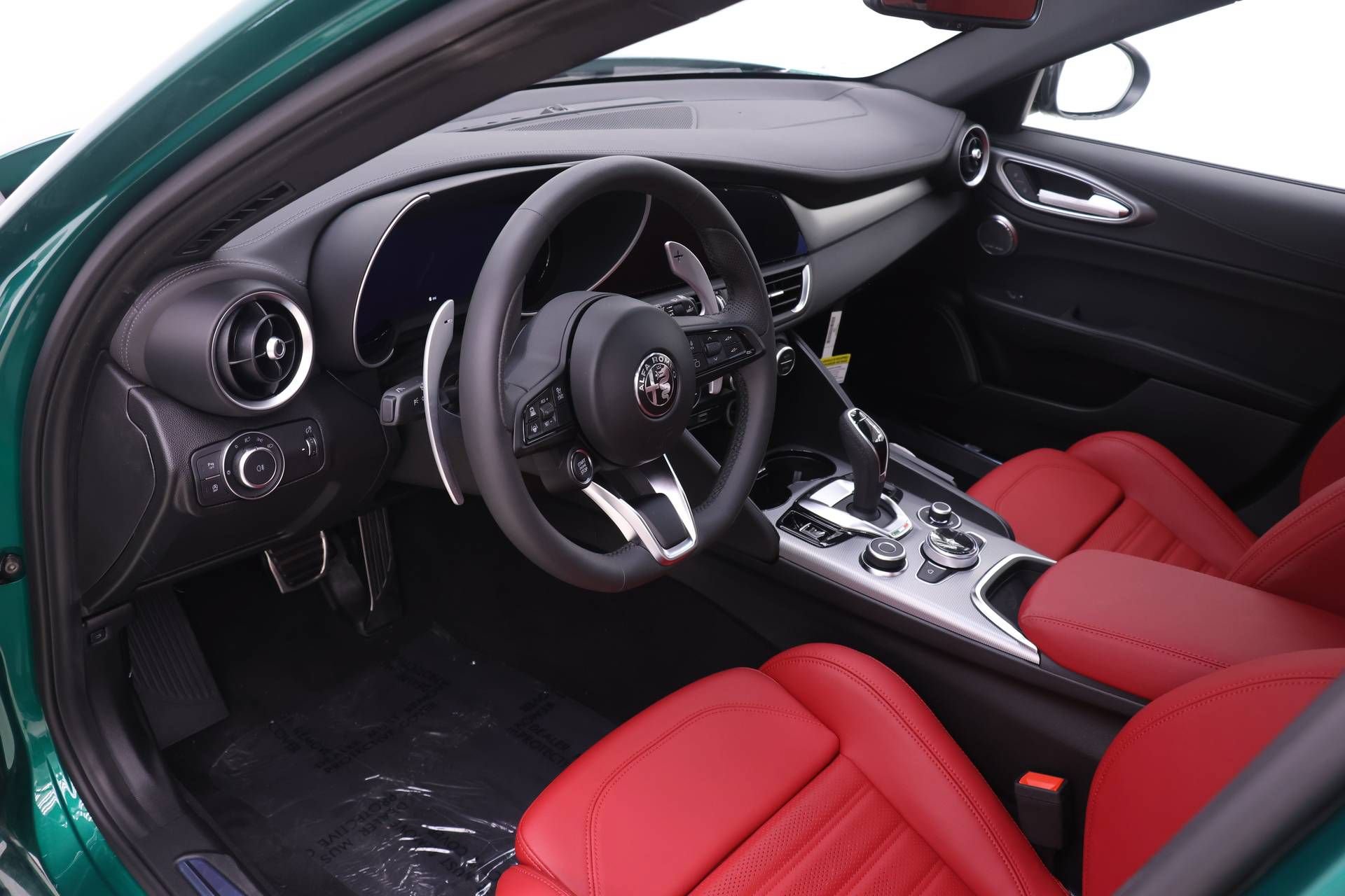 New 2026 Alfa Romeo Giulia AWD image 6