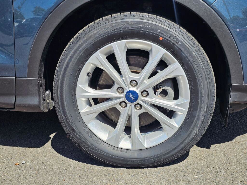 Used 2019 Ford Escape SEL AWD/4WD image 9