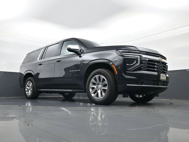 Used 2025 Chevrolet Suburban Premier AWD/4WD image 24