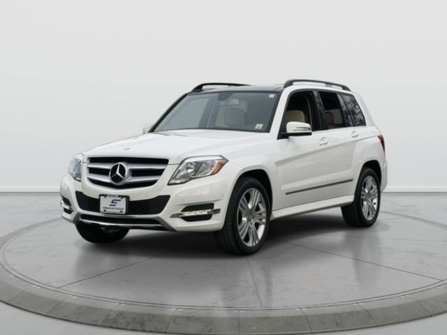 Used 2014 Mercedes-Benz GLK 350 4MATIC image 3